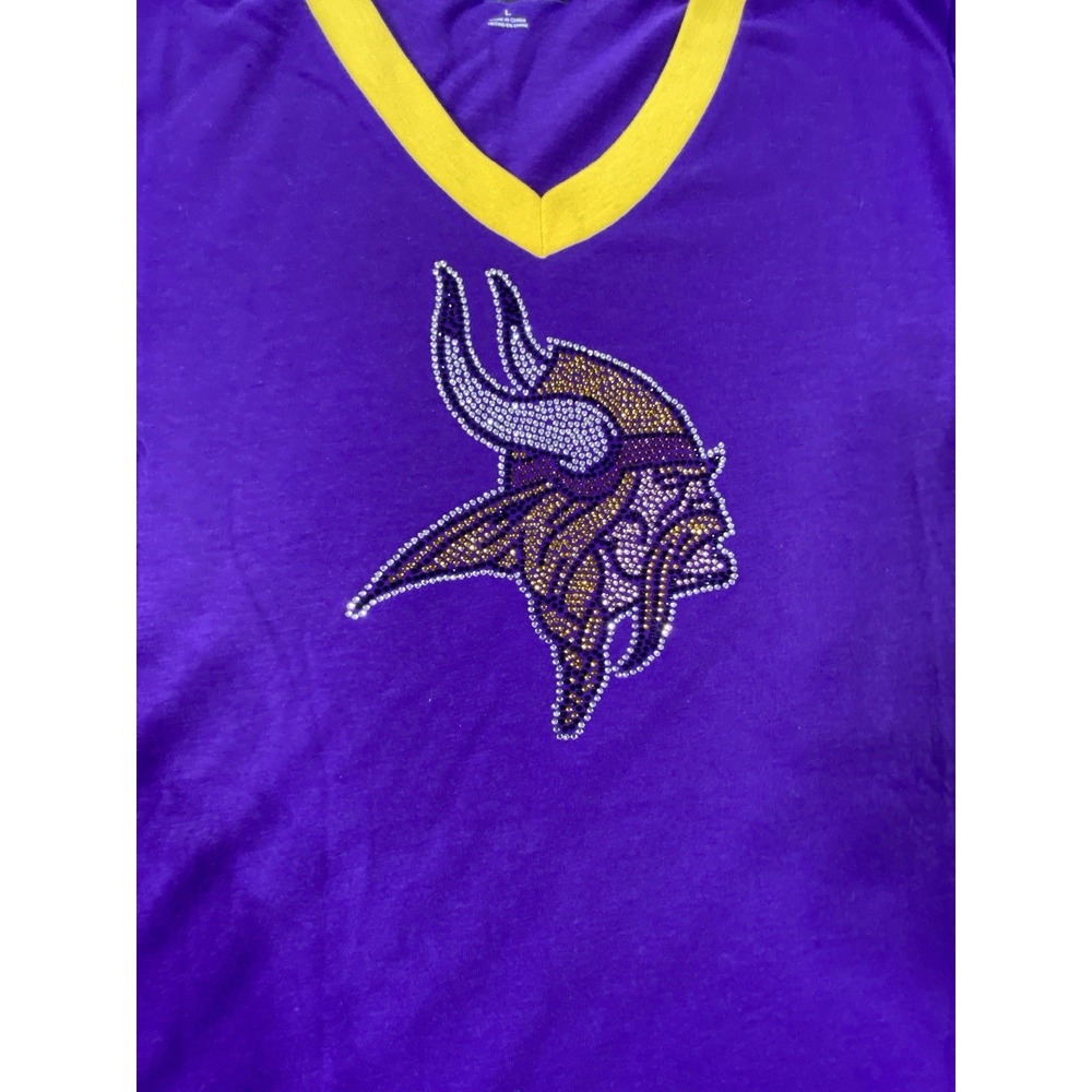 NWT NFL Team Apparel‎ Shirt Women L Minnesota Vikings Football Studded Spellout